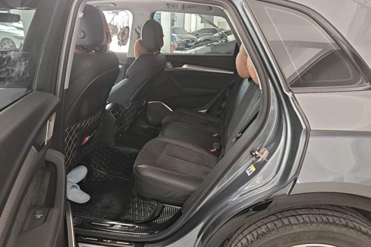 Used Audi Q5L 2020 45 TFSI Prestige Sport Edition Left Rear Seat