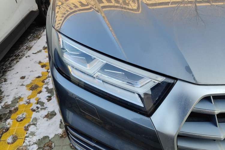 Used Audi Q5L 2020 45 TFSI Prestige Sport Edition Right Front Headlight
