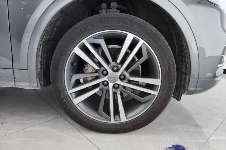 Used Audi Q5L 2020 Updated 40 TFSI Prestige Fashion Edition Right Front Wheel Hub