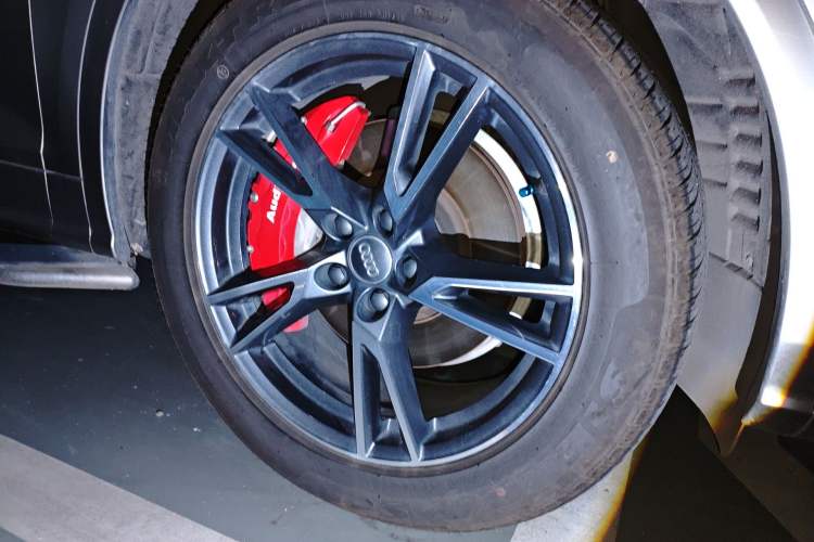 Used Audi Q5L 2020 45 TFSI Prestige Fashion Model Right Front Wheel Hub