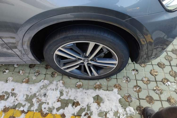 Used Audi Q5L 2020 45 TFSI Prestige Sport Edition Right Front Wheel Hub