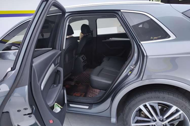 Used Audi Q5L 2020 Updated 40 TFSI Prestige Fashion Edition Right Rear Seat