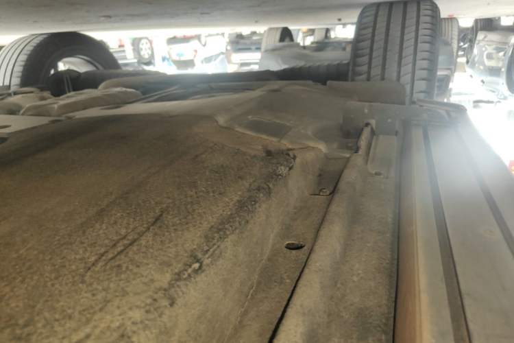 Used Audi Q5L 2020 45 TFSI Prestige Fashion Model Right Side Sill