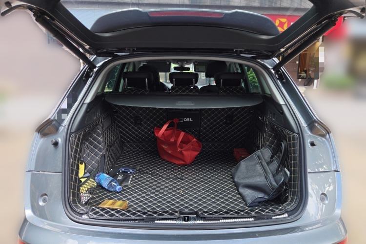 Used Audi Q5L 2020 Updated 40 TFSI Prestige Fashion Edition Trunk