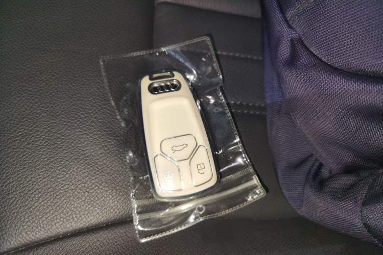 Used Audi Q5L 2020 40 TFSI Prestige Fashion Edition Vehicle Key