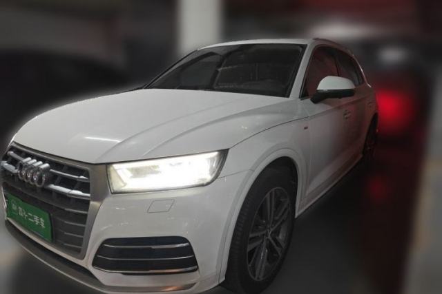 Ojetý Audi Q5L 2020 40 TFSI Prestige Fashion Edition
