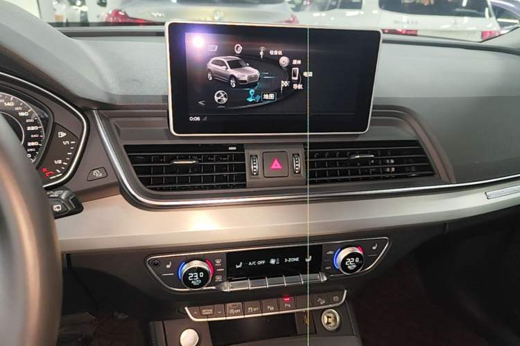 Used Audi Q5L 2020 45 TFSI Prestige Fashion Model Audio And AC Panel