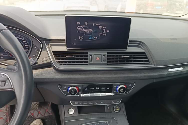 Used Audi Q5L 2020 45 TFSI Prestige Fashion Model Audio And AC Panel