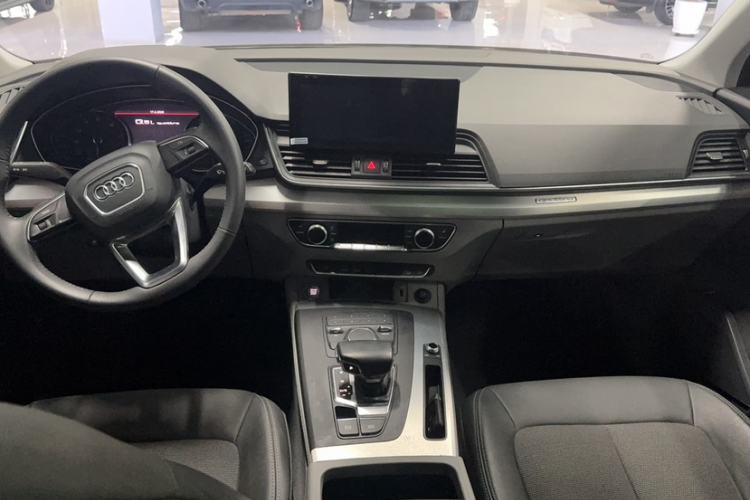 Used Audi Q5L 2020 Revised 40 TFSI Prestige Edition Audio And AC Panel