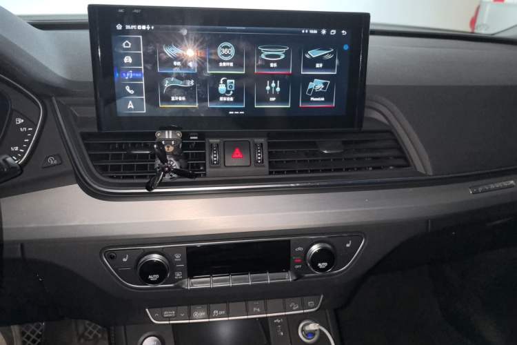Used Audi Q5L 2020 Updated 40 TFSI Prestige Fashion Edition Audio And AC Panel