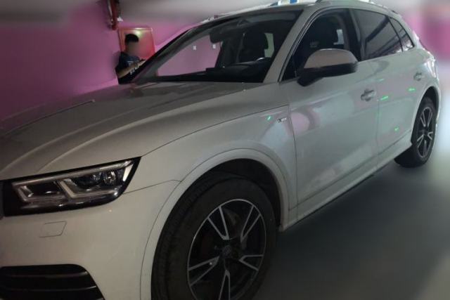 Audi Q5L 2020 Updated 40 TFSI Prestige Fashion Edition مستعملة