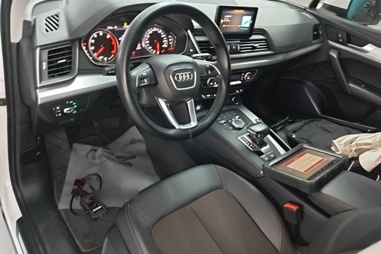Used Audi Q5L 2020 40 TFSI Prestige Edition Center Console