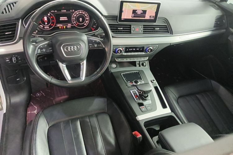 Used Audi Q5L 2020 40 TFSI Prestige Fashion Edition Center Console