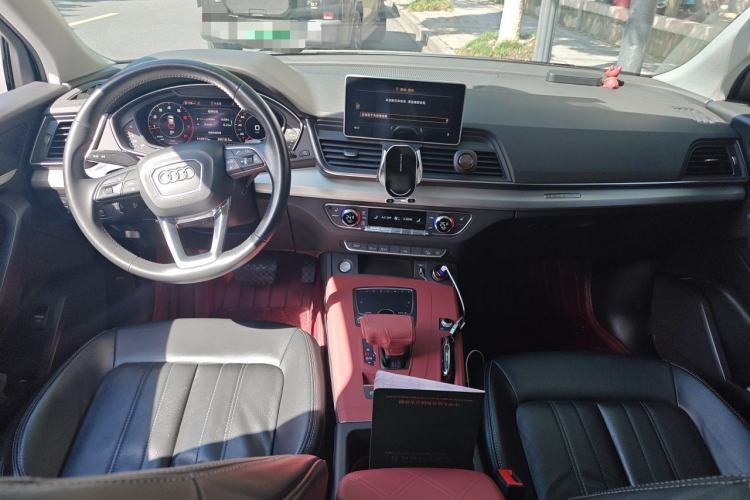 Used Audi Q5L 2020 40 TFSI Prestige Fashion Edition Center Console