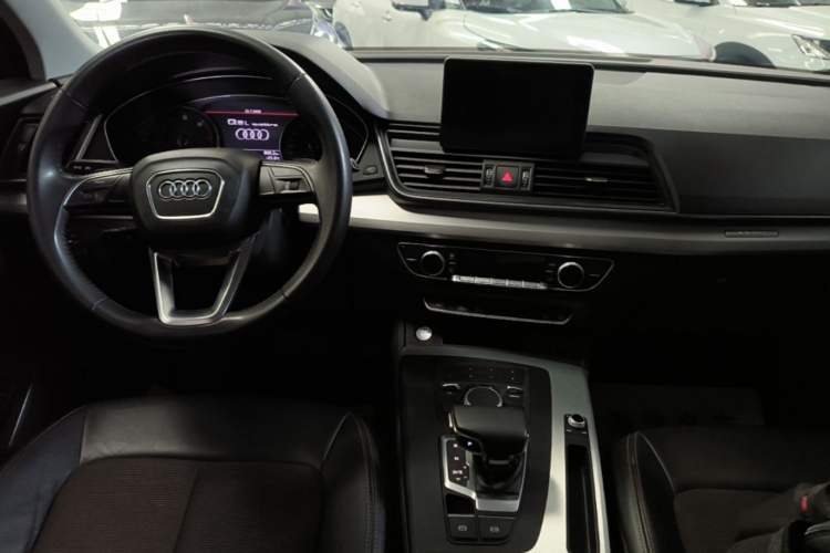 Used Audi Q5L 2020 Revised 40 TFSI Prestige Edition Center Console
