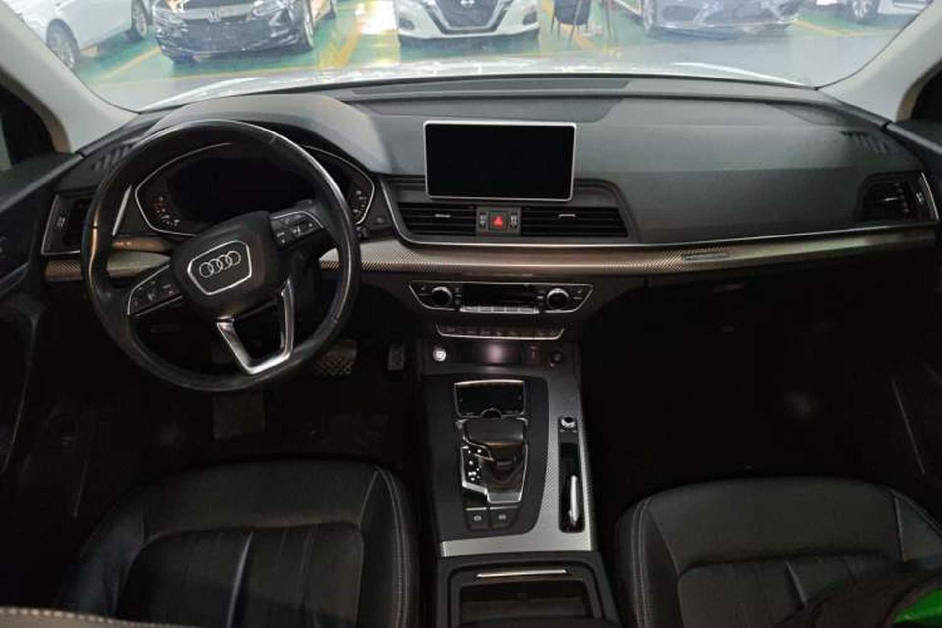 Used Audi Q5L 2020 45 TFSI Prestige Fashion Model Center Console