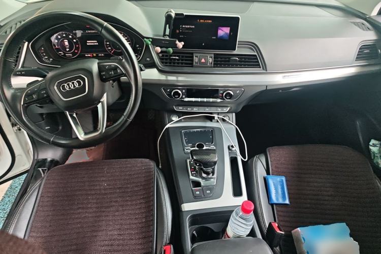Used Audi Q5L 2020 Updated 40 TFSI Prestige Fashion Edition Center Console