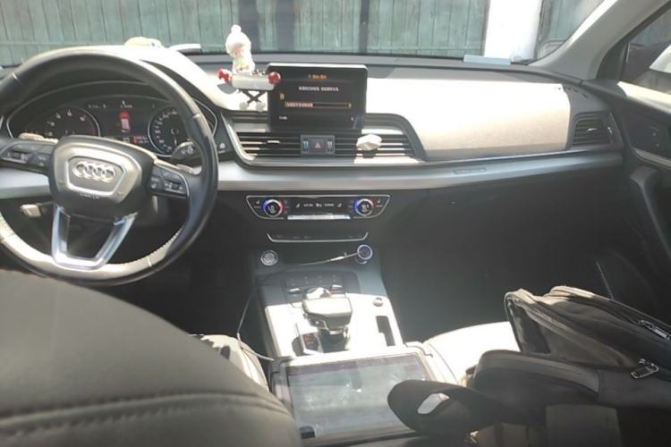 Used Audi Q5L 2020 40 TFSI Prestige Edition Center Console