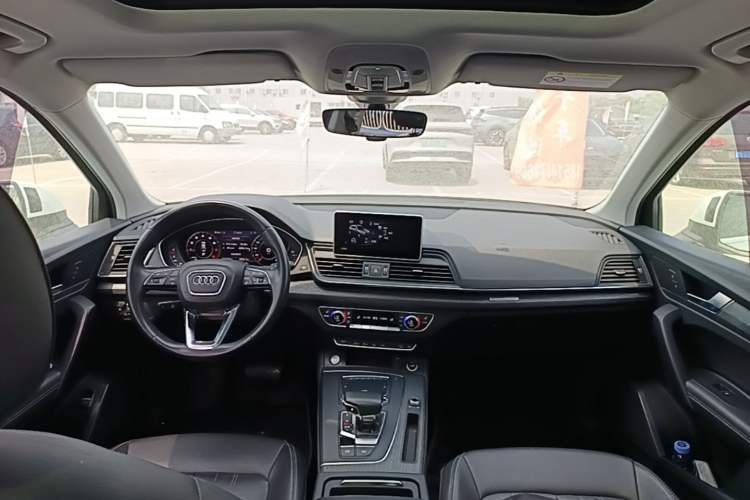 Used Audi Q5L 2020 45 TFSI Prestige Fashion Model Center Console