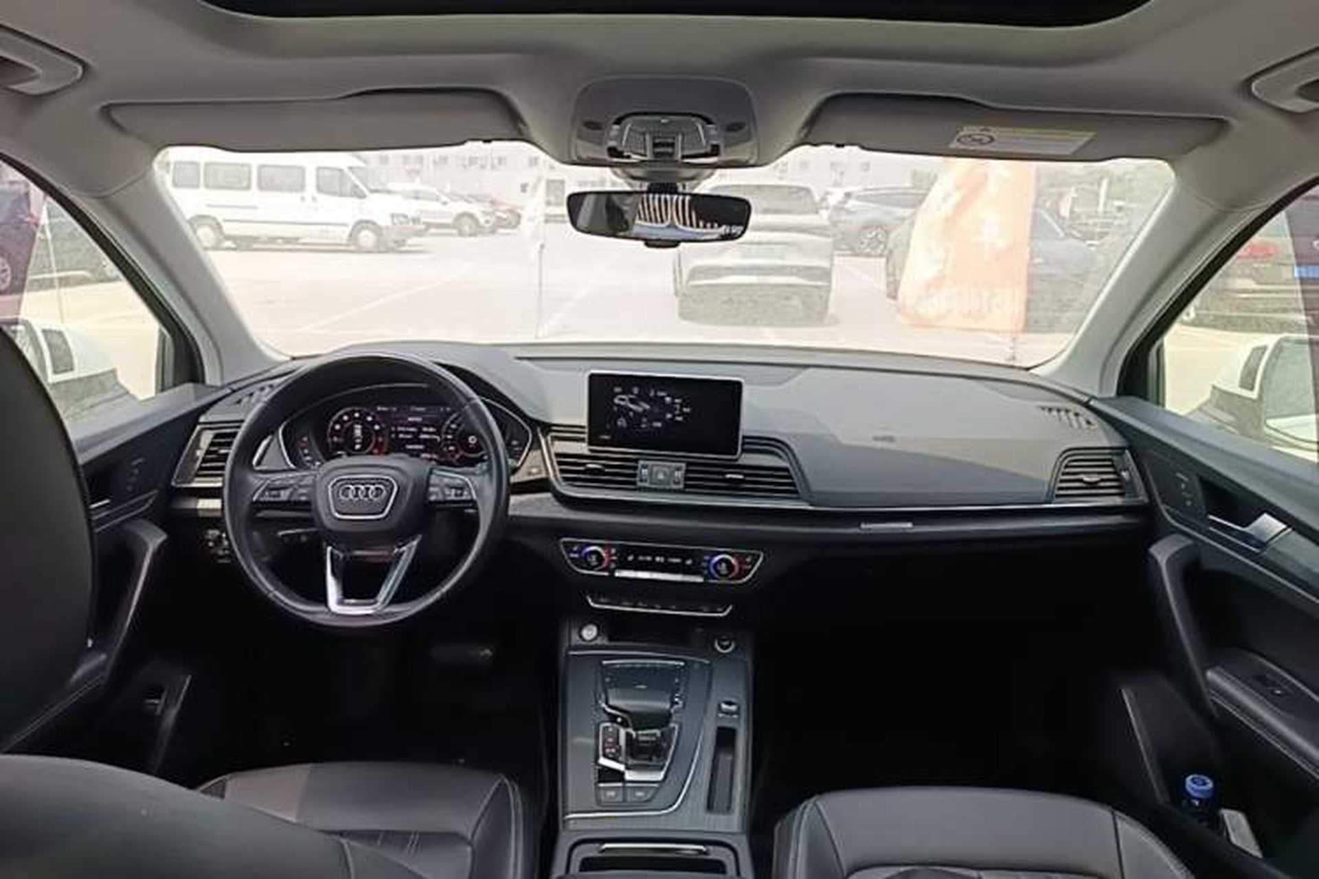 Used Audi Q5L 2020 45 TFSI Prestige Fashion Model Center Console