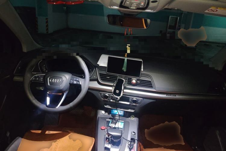 Used Audi Q5L 2020 45 TFSI Prestige Fashion Model Center Console