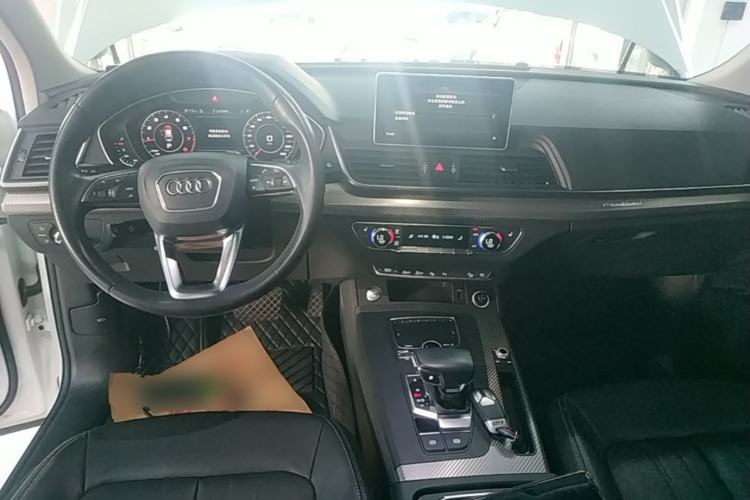 Used Audi Q5L 2020 45 TFSI Prestige Fashion Model Center Console