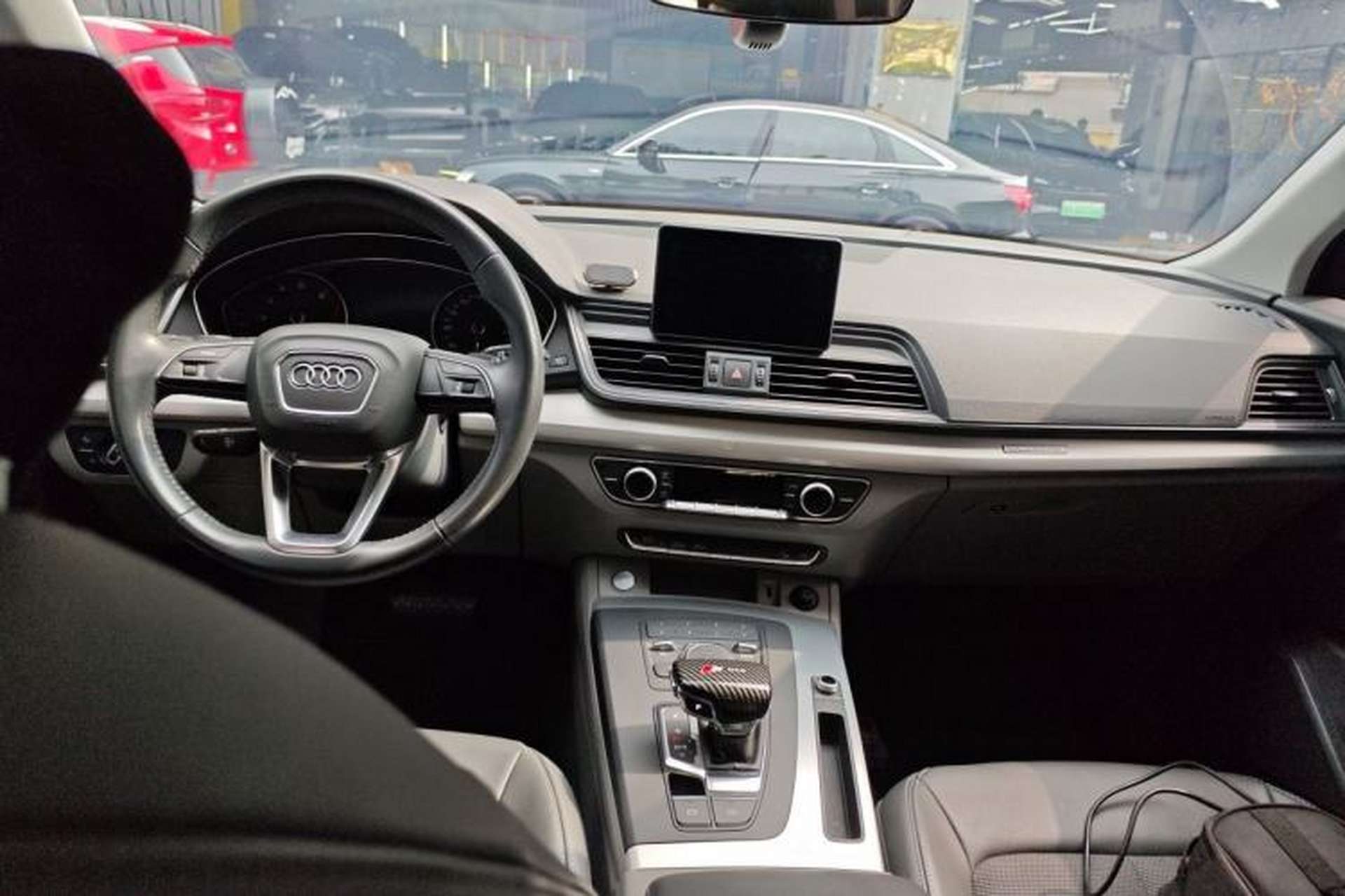Used Audi Q5L 2020 Revised 40 TFSI Prestige Edition Center Console