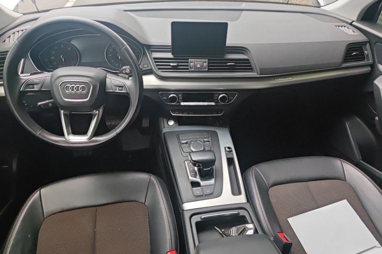 Used Audi Q5L 2020 Revised 40 TFSI Prestige Edition Center Console