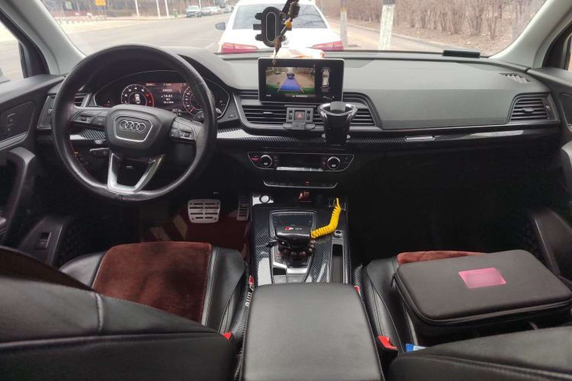 Used Audi Q5L 2020 40 TFSI Prestige Fashion Edition Center Console