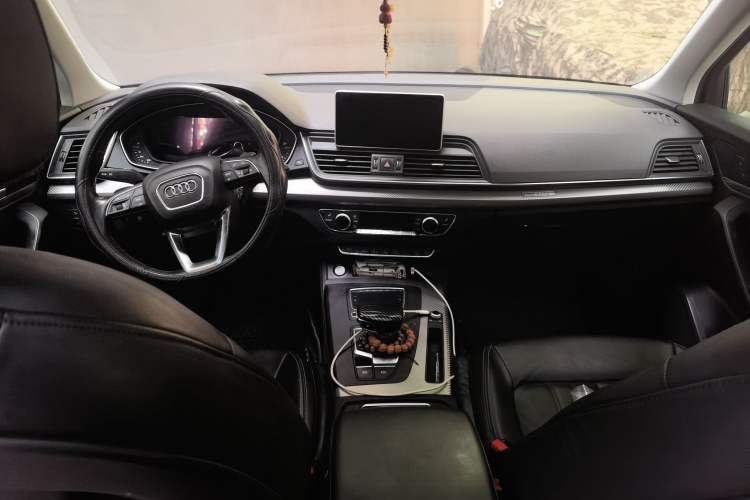 Used Audi Q5L 2020 45 TFSI Prestige Fashion Model Center Console