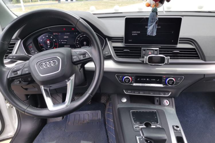 Used Audi Q5L 2020 40 TFSI Prestige Fashion Edition Center Console