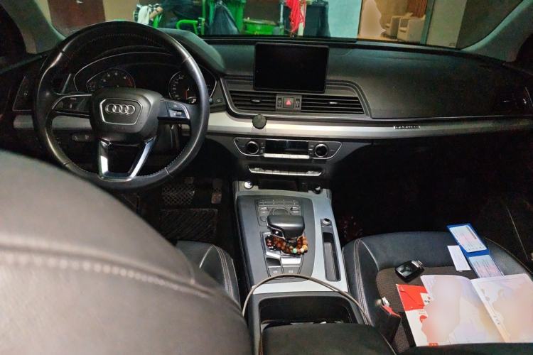 Used Audi Q5L 2020 40 TFSI Prestige Edition Center Console