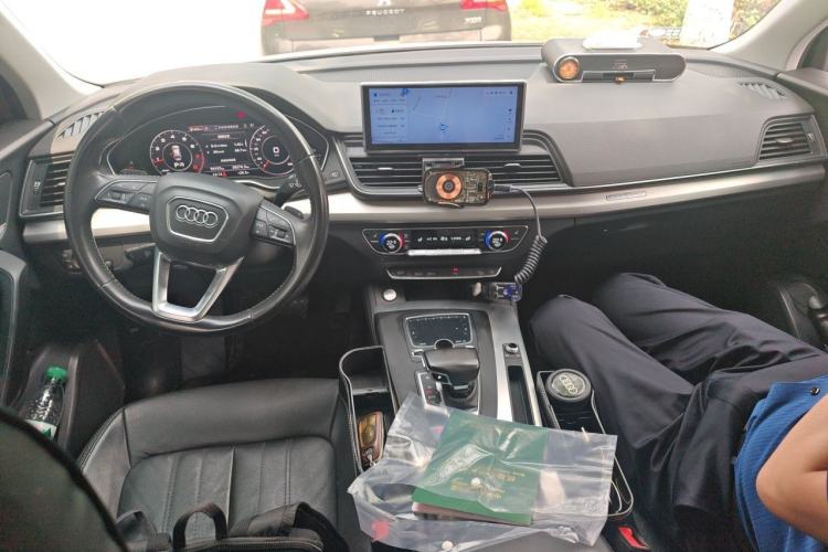 Used Audi Q5L 2020 40 TFSI Prestige Edition Center Console