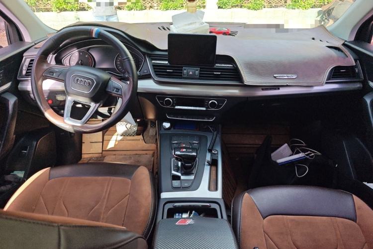Used Audi Q5L 2020 40 TFSI Prestige Edition Center Console