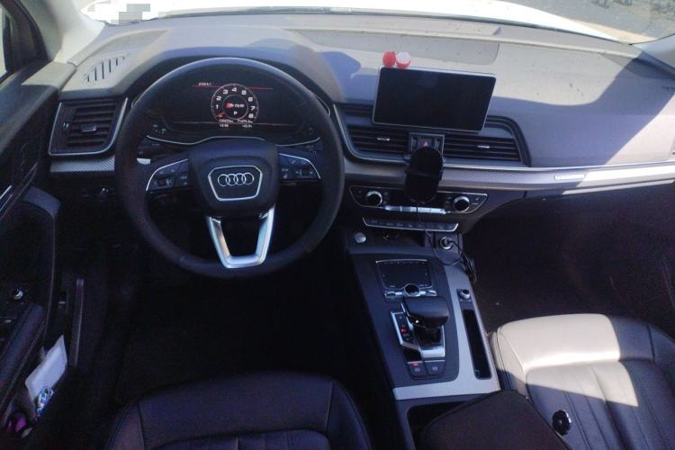 Used Audi Q5L 2020 45 TFSI Prestige Fashion Model Center Console