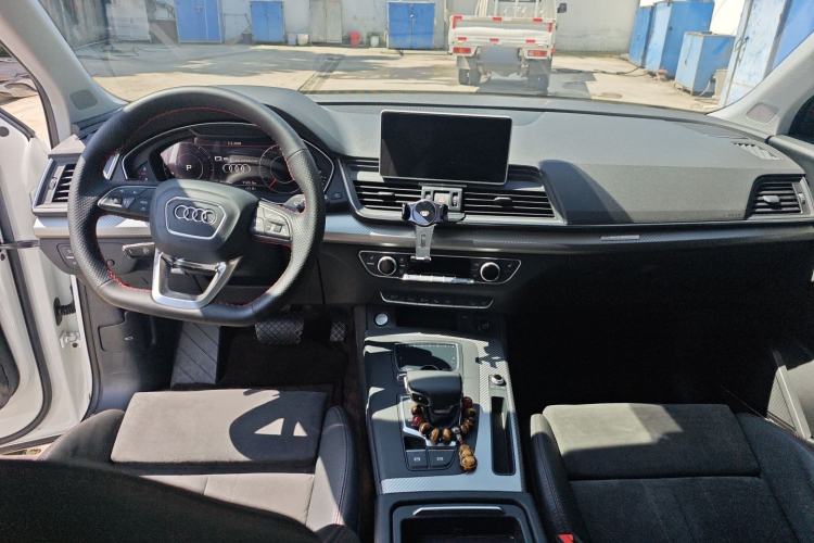 Used Audi Q5L 2020 45 TFSI Prestige Sport Edition Center Console