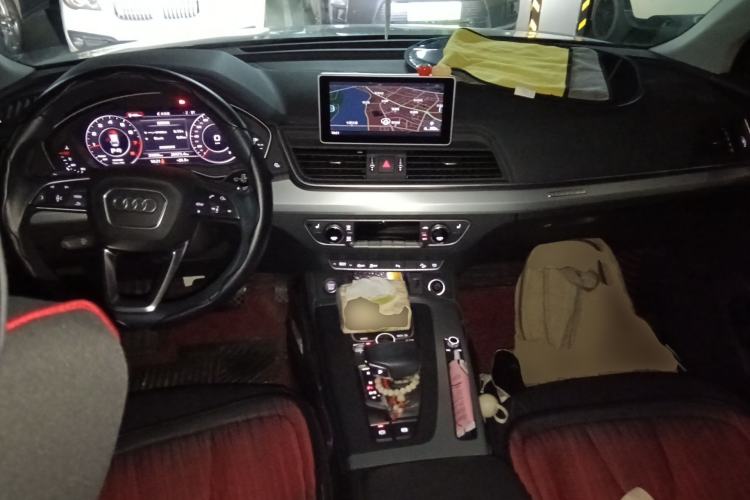 Used Audi Q5L 2020 40 TFSI Prestige Fashion Edition Center Console