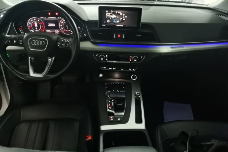 Used Audi Q5L 2020 40 TFSI Prestige Fashion Edition Center Console