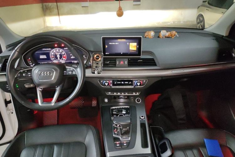 Used Audi Q5L 2020 45 TFSI Prestige Fashion Model Center Console