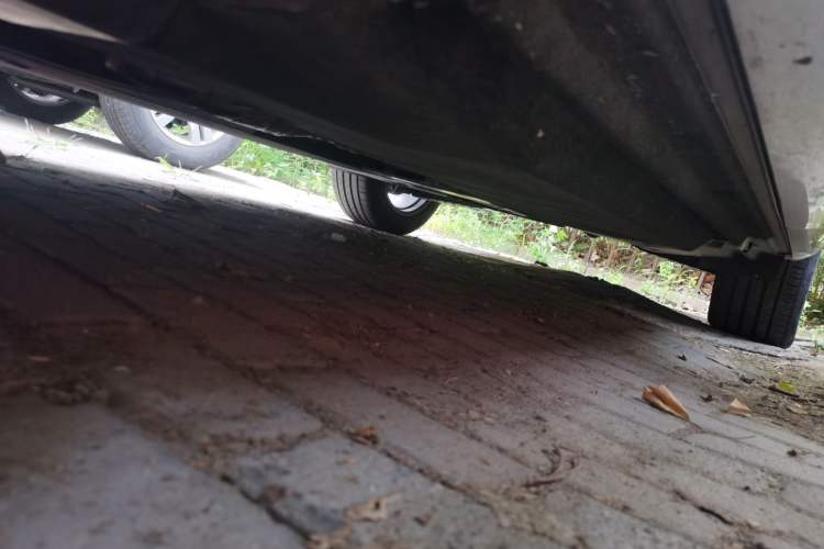 Used Audi Q5L  Chassis Front Left