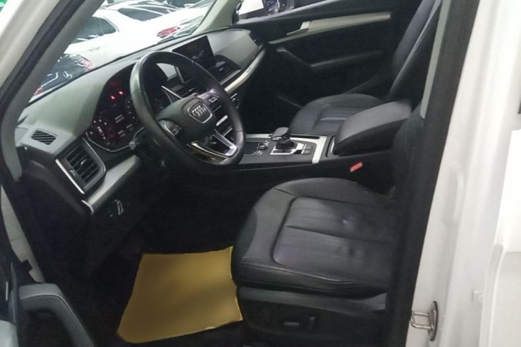 Used Audi Q5L 2020 Updated 40 TFSI Prestige Fashion Edition Driver Seat