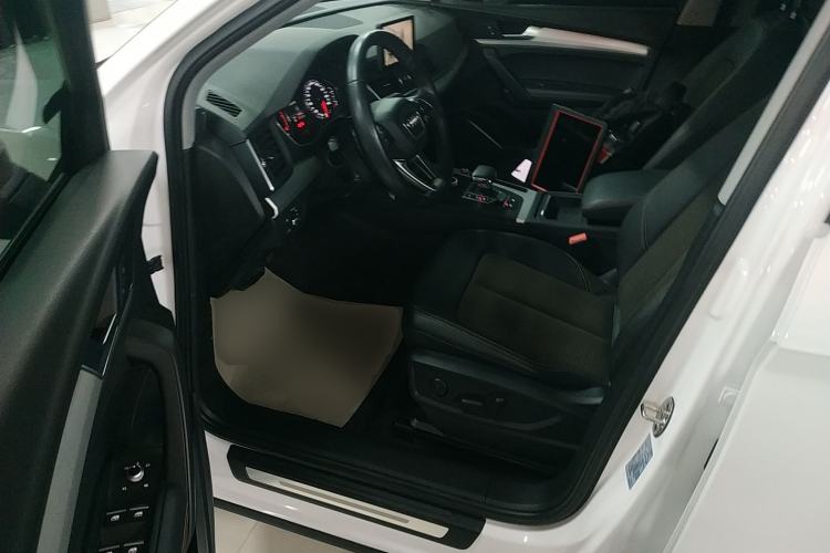 Used Audi Q5L 2020 40 TFSI Prestige Edition Driver Seat