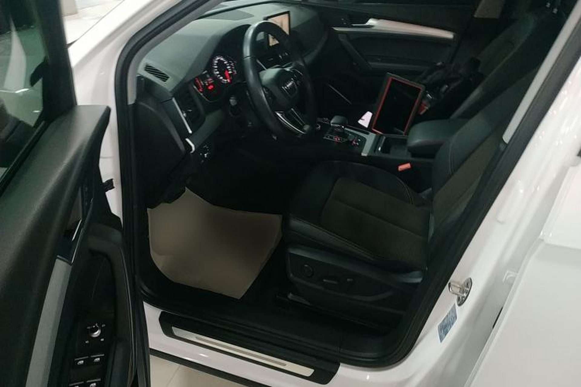 Used Audi Q5L 2020 40 TFSI Prestige Edition Driver Seat