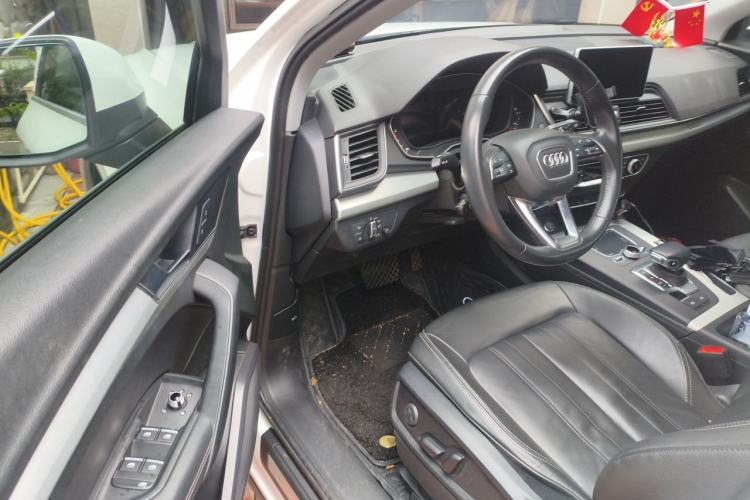 Used Audi Q5L 2020 Updated 40 TFSI Prestige Fashion Edition Driver Seat