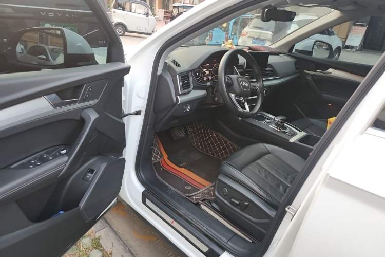 Used Audi Q5L 2020 Updated 40 TFSI Prestige Fashion Edition Driver Seat