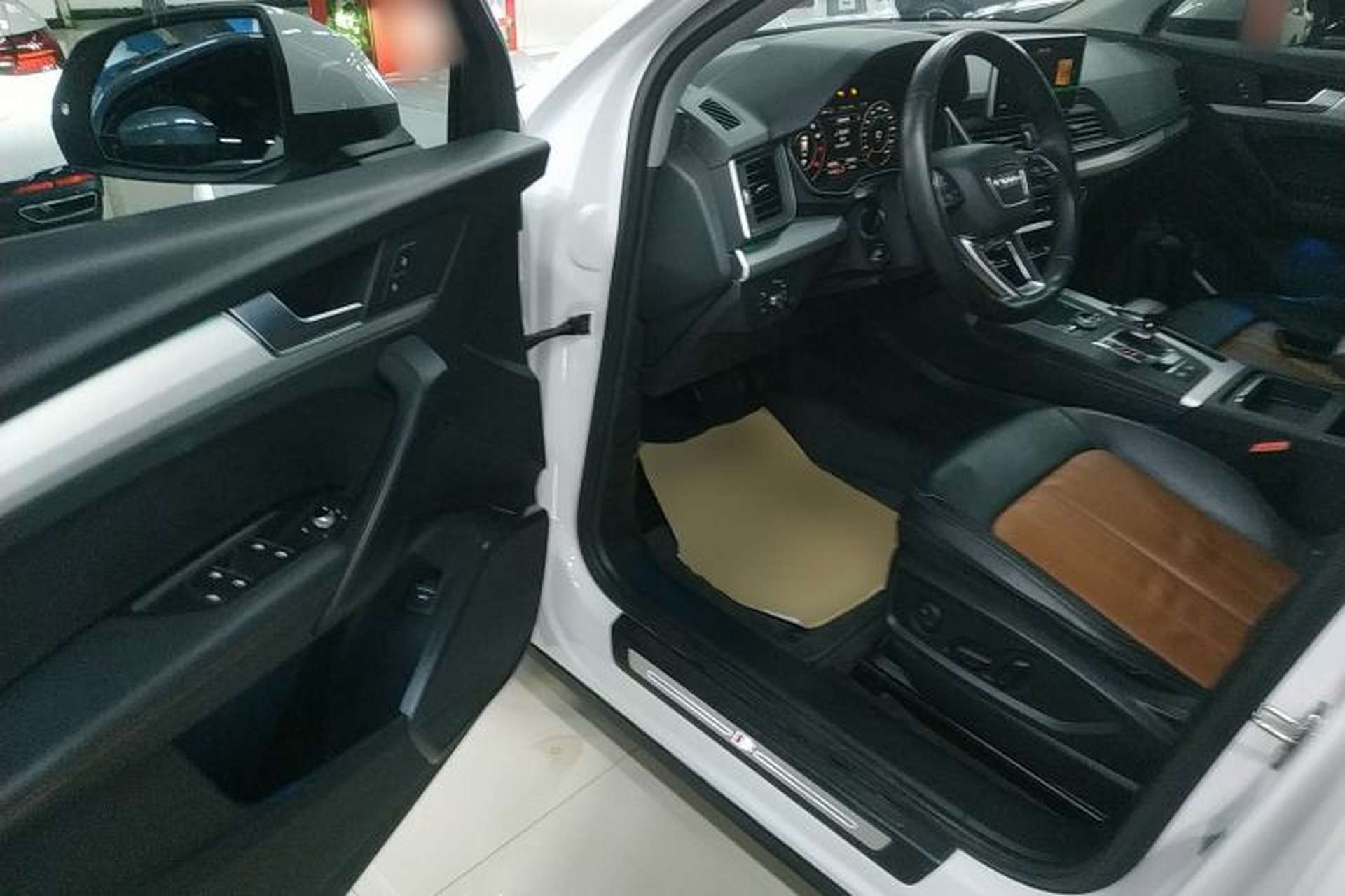 Used Audi Q5L 2020 Updated 40 TFSI Prestige Fashion Edition Driver Seat