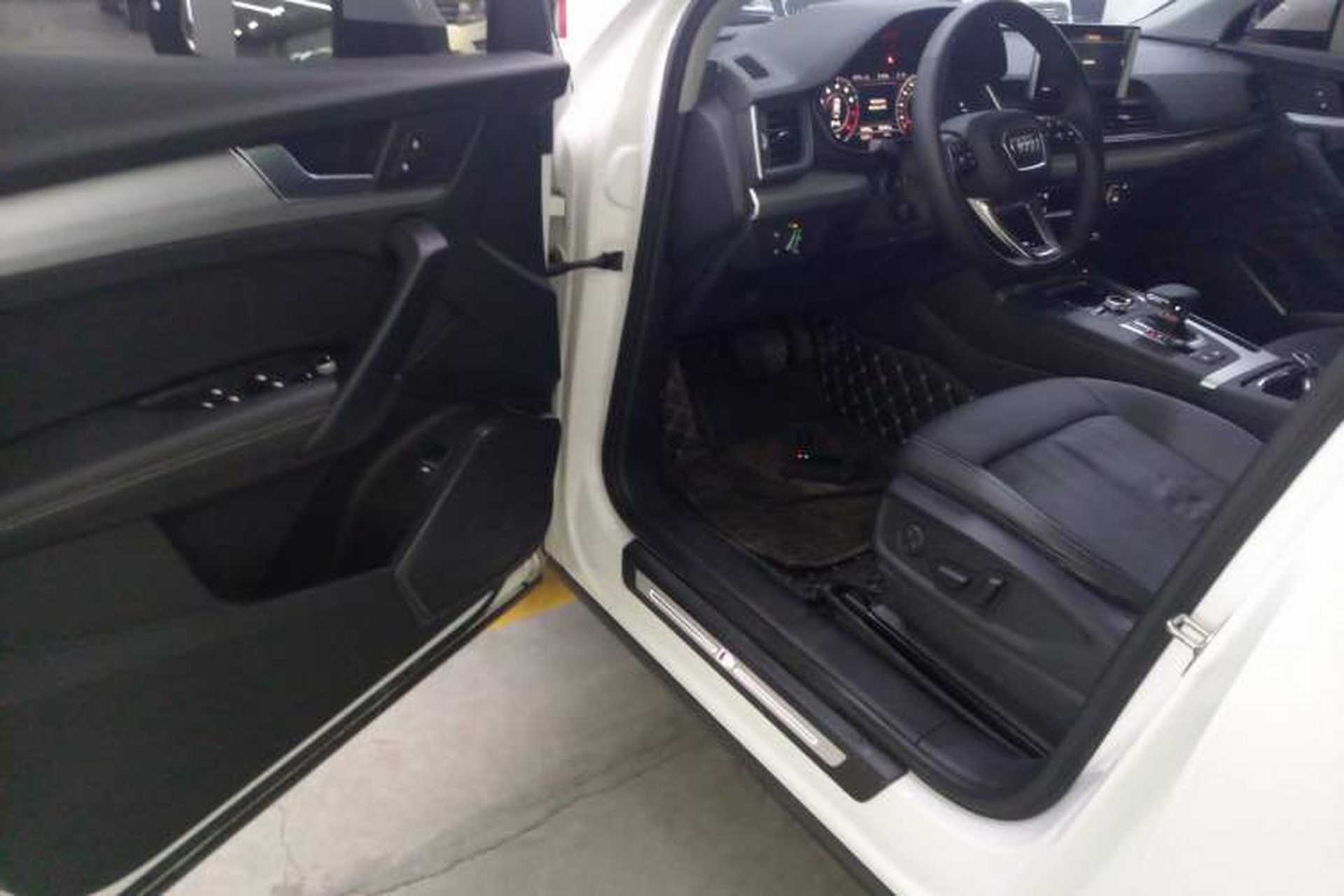 Used Audi Q5L 2020 Updated 40 TFSI Prestige Fashion Edition Driver Seat