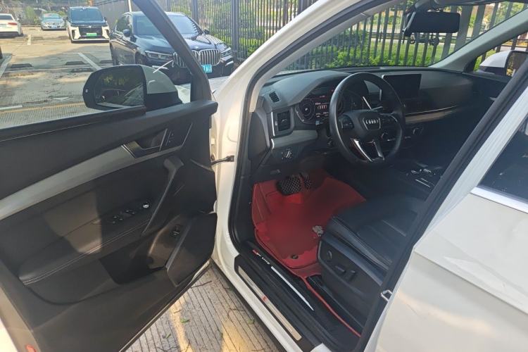 Used Audi Q5L 2020 Updated 40 TFSI Prestige Fashion Edition Driver Seat