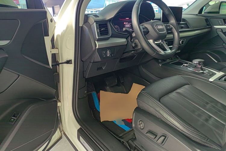 Used Audi Q5L 2020 Updated 40 TFSI Prestige Fashion Edition Driver Seat