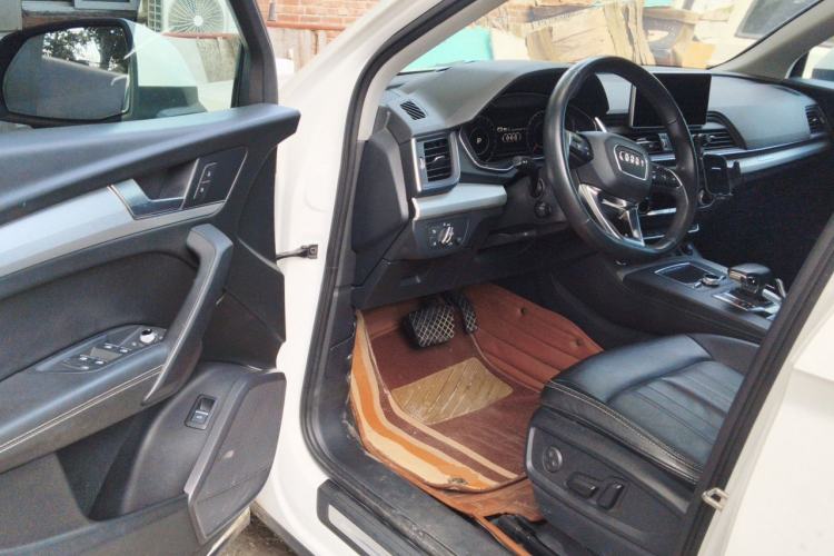 Used Audi Q5L 2020 Updated 40 TFSI Prestige Fashion Edition Driver Seat